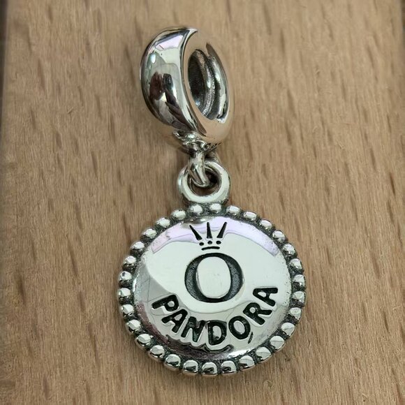 Pandora Alaska Exclusive Charm Pendant, S925 Silver Bracelets - Picture 2 of 4